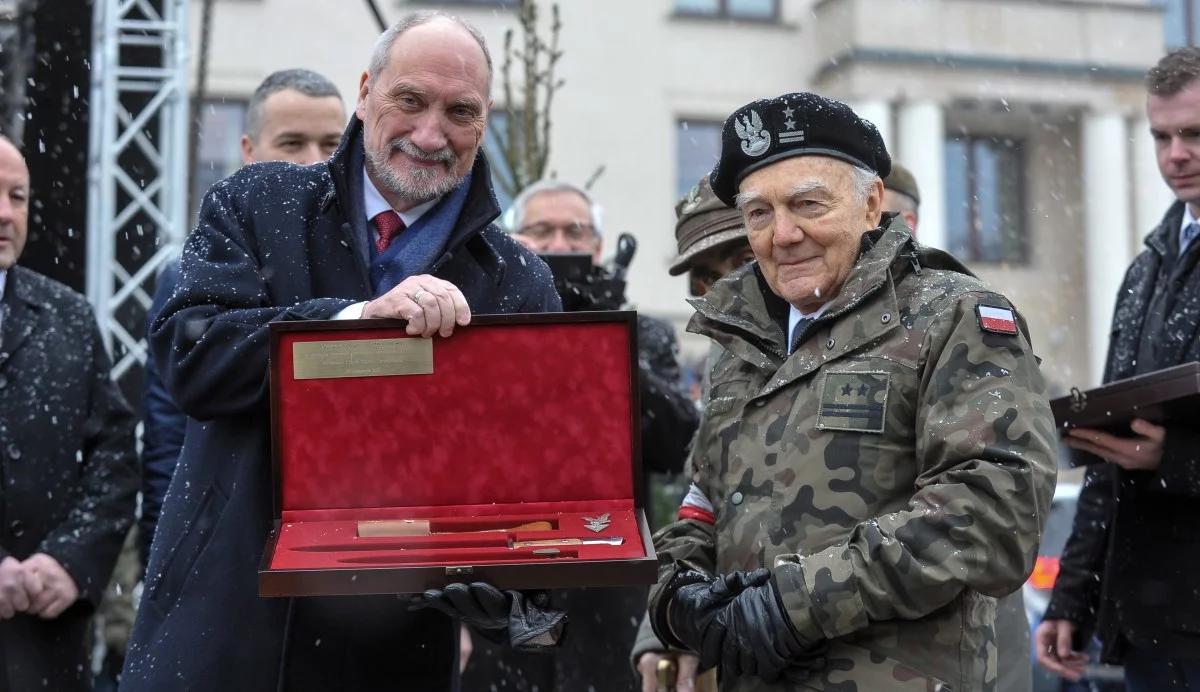 Pierwsza partia karabinków "GROT" przekazana polskim żołnierzom