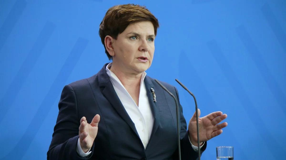 "Polityczny szantaż". Beata Szydło: Tusk stawia KE w fatalnym świetle