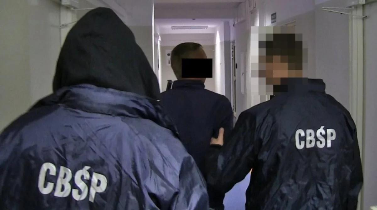 CBŚP rozbiło gang oszustów działających metodą "na policjanta". Zatrzymano 8 osób