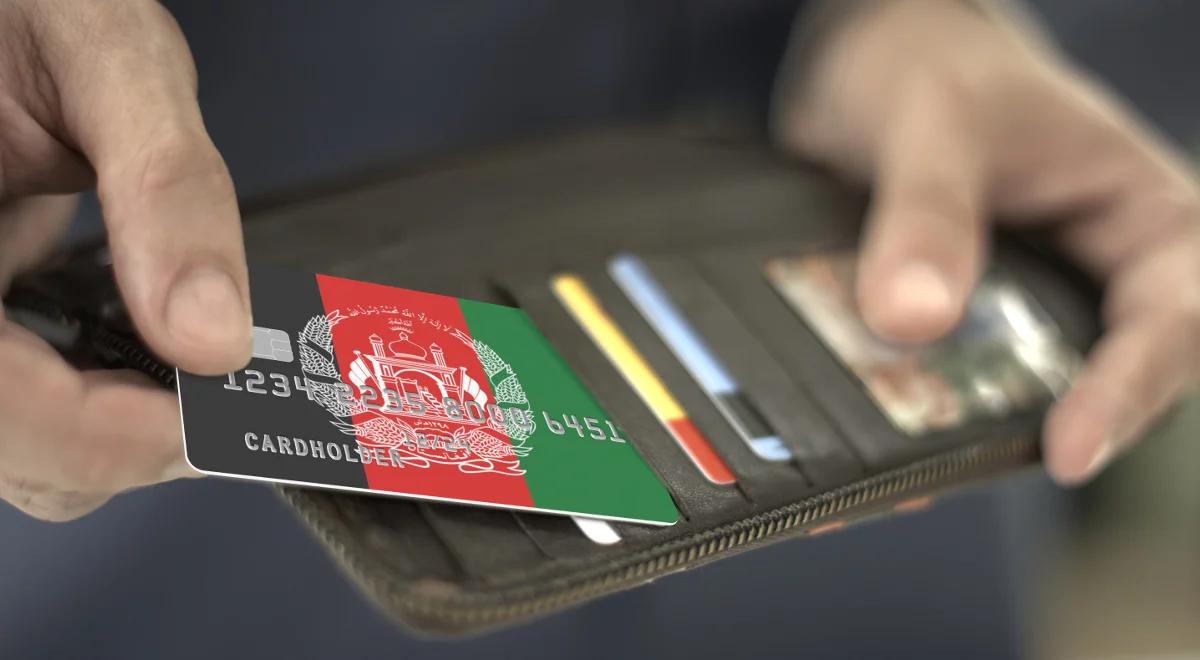 Narastają problemy gospodarcze w Afganistanie. Klienci banków wpadli w panikę