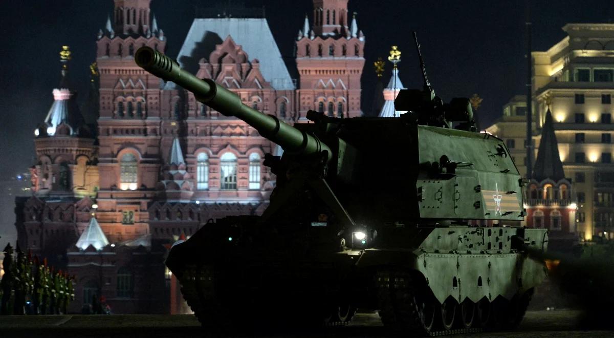 Nocny atak dronów na Moskwę. Alarm na lotniskach, wprowadzono plan "Dywan"