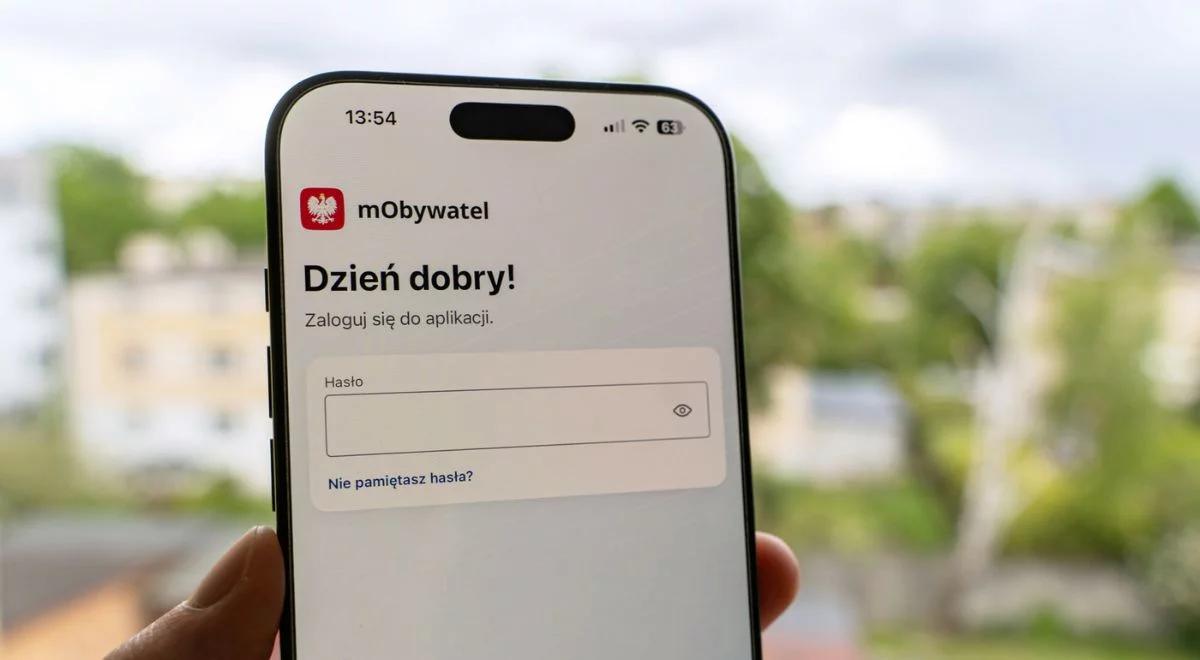 Czy mObywatel szpieguje Polaków? Komunikat ministerstwa 