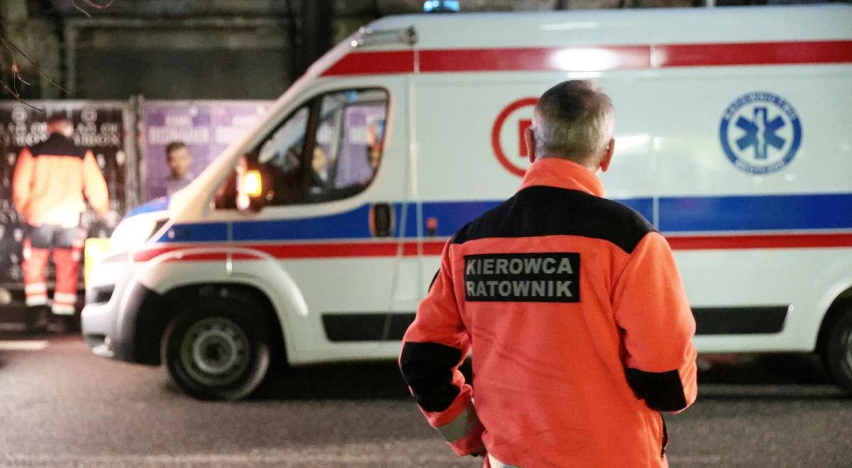 Potrącił kobietę, po czym zaatakował ratowników. Sprawca w rękach policji 