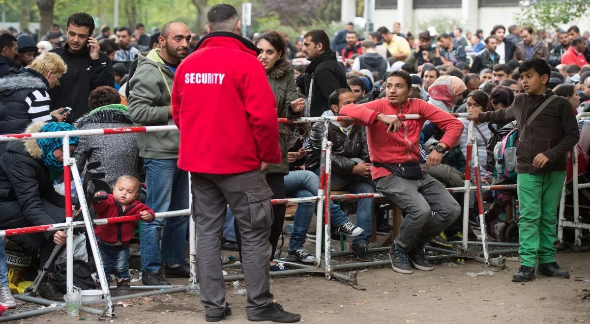 Do Niemiec napływa tysiące imigrantów. Berlin wzywa na pomoc armię (reportaż)