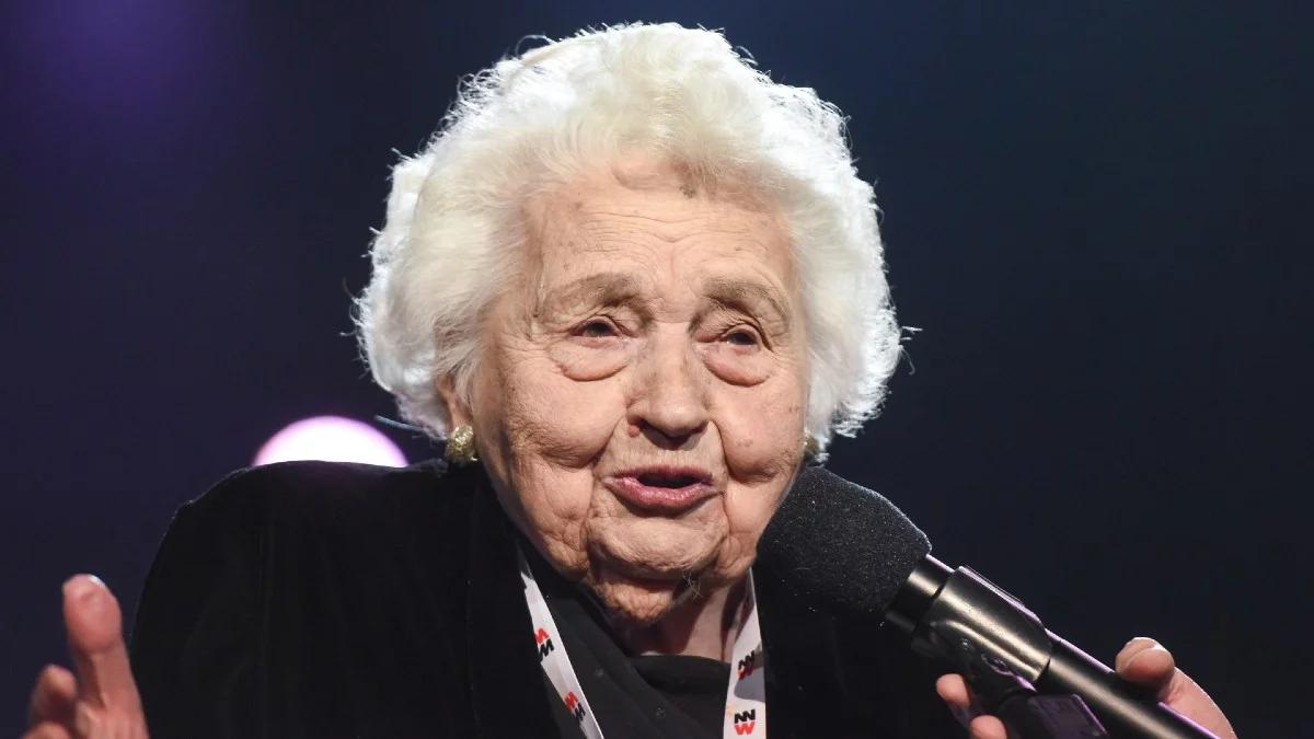 Komendantka NZW Kobiet kończy 105 lat. Życzenia od ministra dla Marii Mireckiej-Loryś