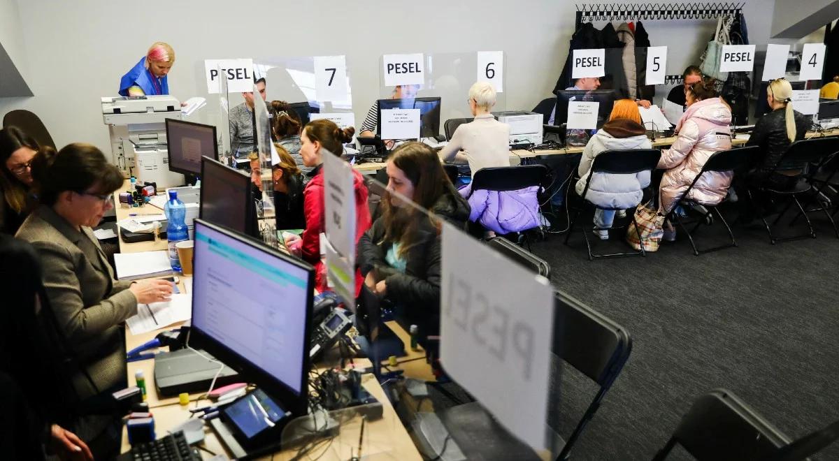 Uchodźcy z Ukrainy znajdują pracę w Polsce. Już niemal 70 tys. zatrudnionych