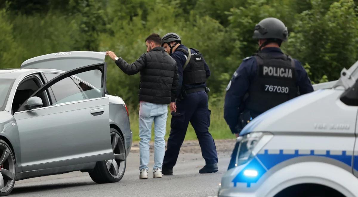 Ciało Tadeusza Dudy leżało przy drodze. Szef policji o przyczynach śmierci