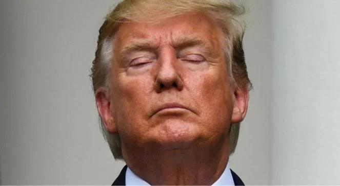 Trump uciął sobie drzemkę podczas konferencji. Ma nową ksywkę "Sleepy Don"