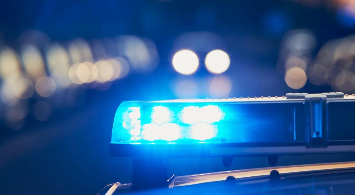 Zderzenie dwóch samochodów na S8. Jezdnia w kierunku Białegostoku jest zablokowana