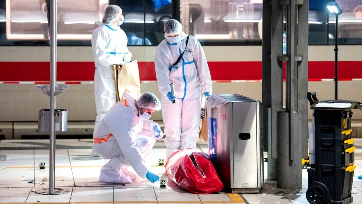 Atak nożownika na dworcu w Hamburgu. Policja podała informacje o sprawcy