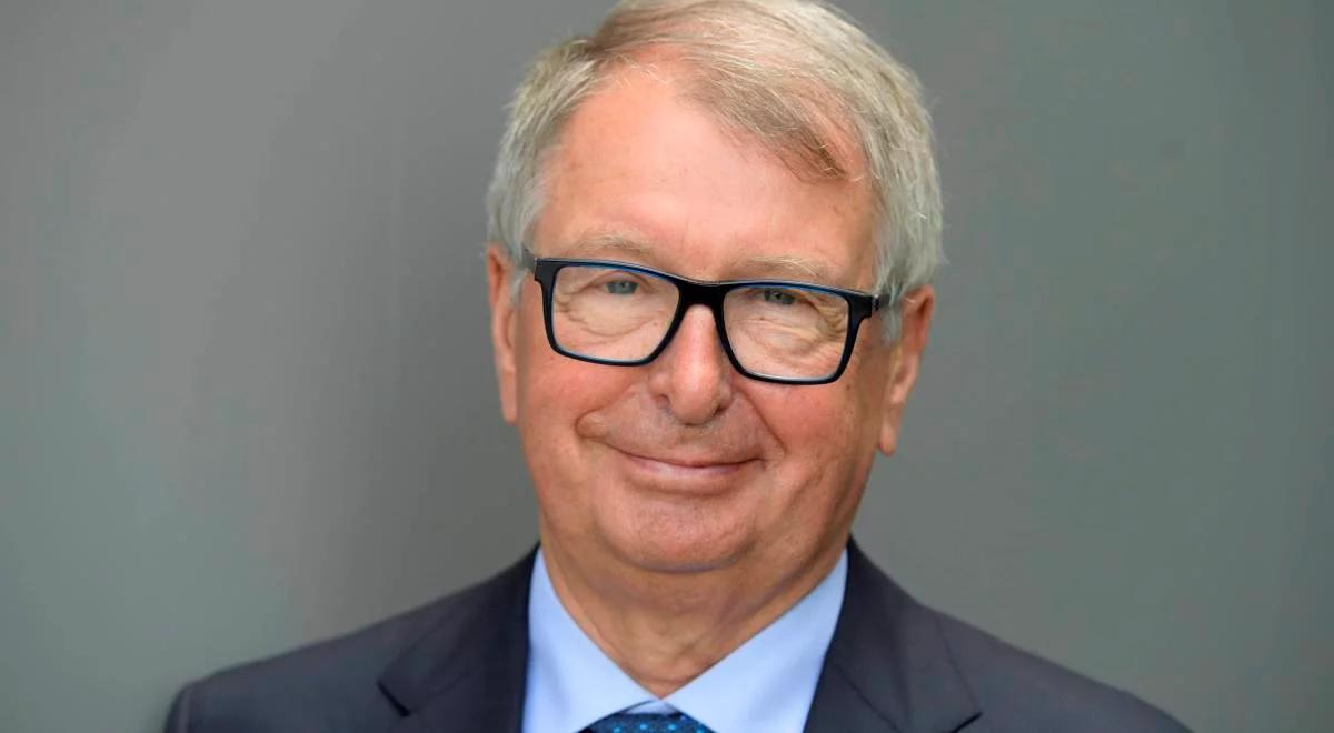 Jerzy Starak. Ojczym tragicznie zmarłego Piotra Woźniak-Staraka to magnat farmaceutyczny