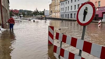 - Na tereny objęte powodzią zo...