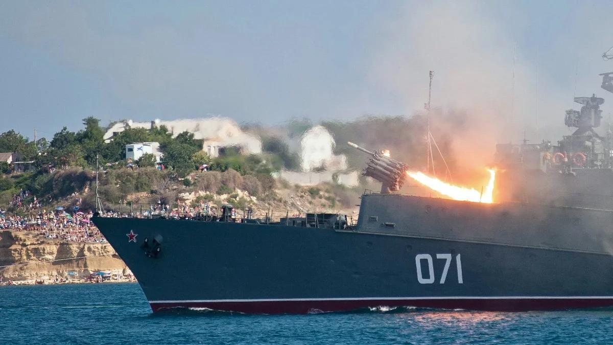 Rosyjskie okręty na Morzu Czarnym. Szef władz obwodu odeskiego: wzrosło ryzyko ataków