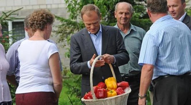 Sondaż: dobrze o prezydencie, źle o premierze i rządzie