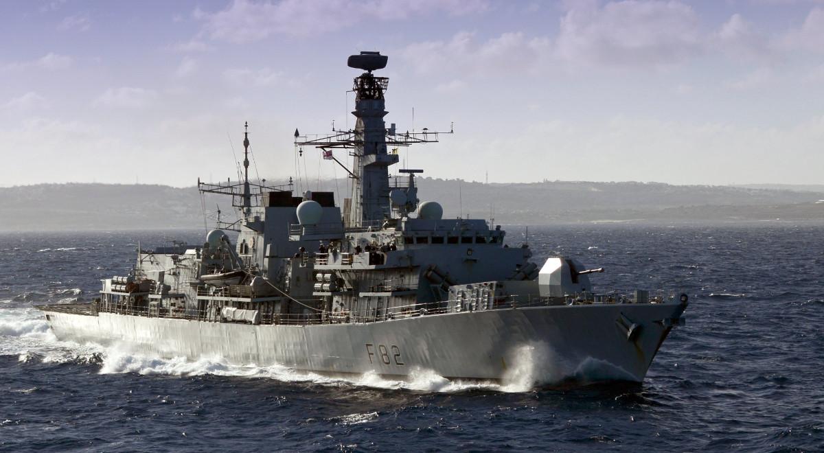 Brytyjska marynarka rezygnuje z dwóch okrętów... bo brakuje marynarzy