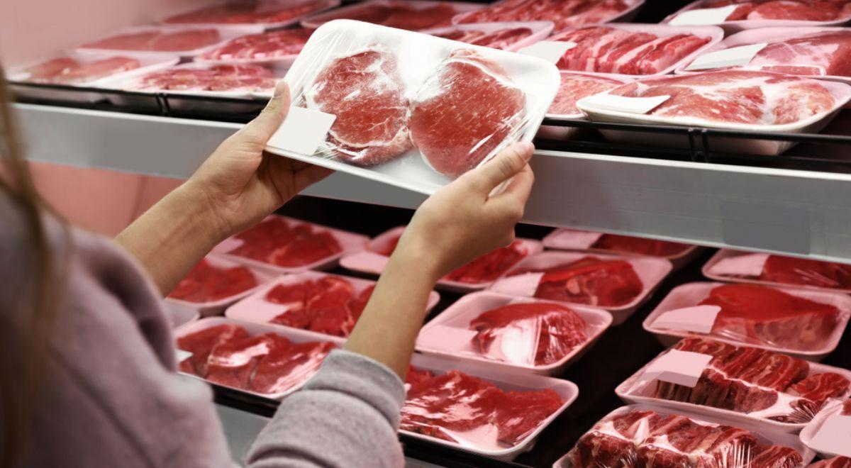 Niższa emisja CO2? Rada ds. klimatu w Holandii rekomenduje wprowadzenie podatku od mięsa