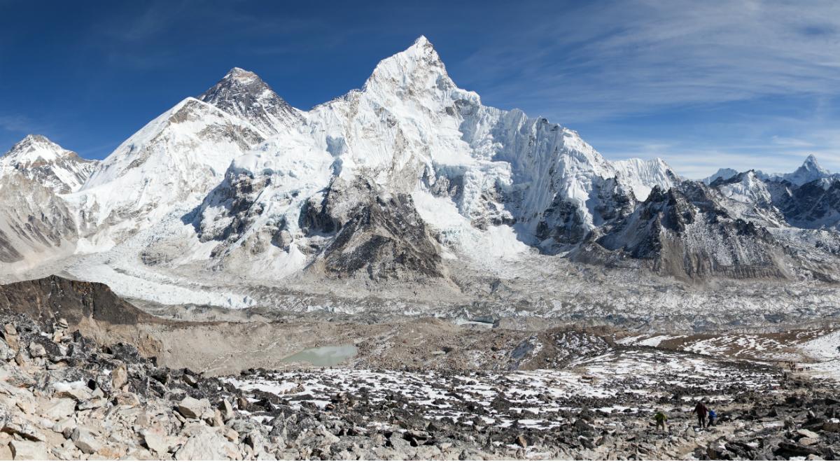 Wejście na Mount Everest, czyli jak ambicja może zabić 