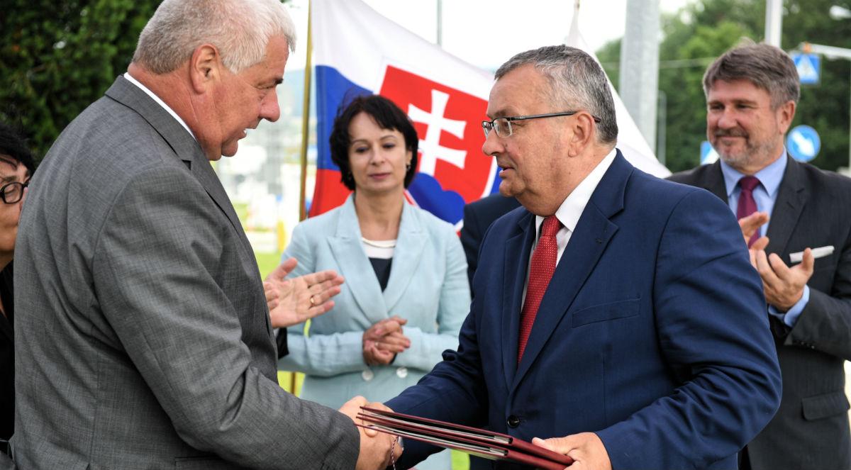 Polsko-słowacka umowa o połączeniu dróg podpisana. Powstanie też nowy most graniczny