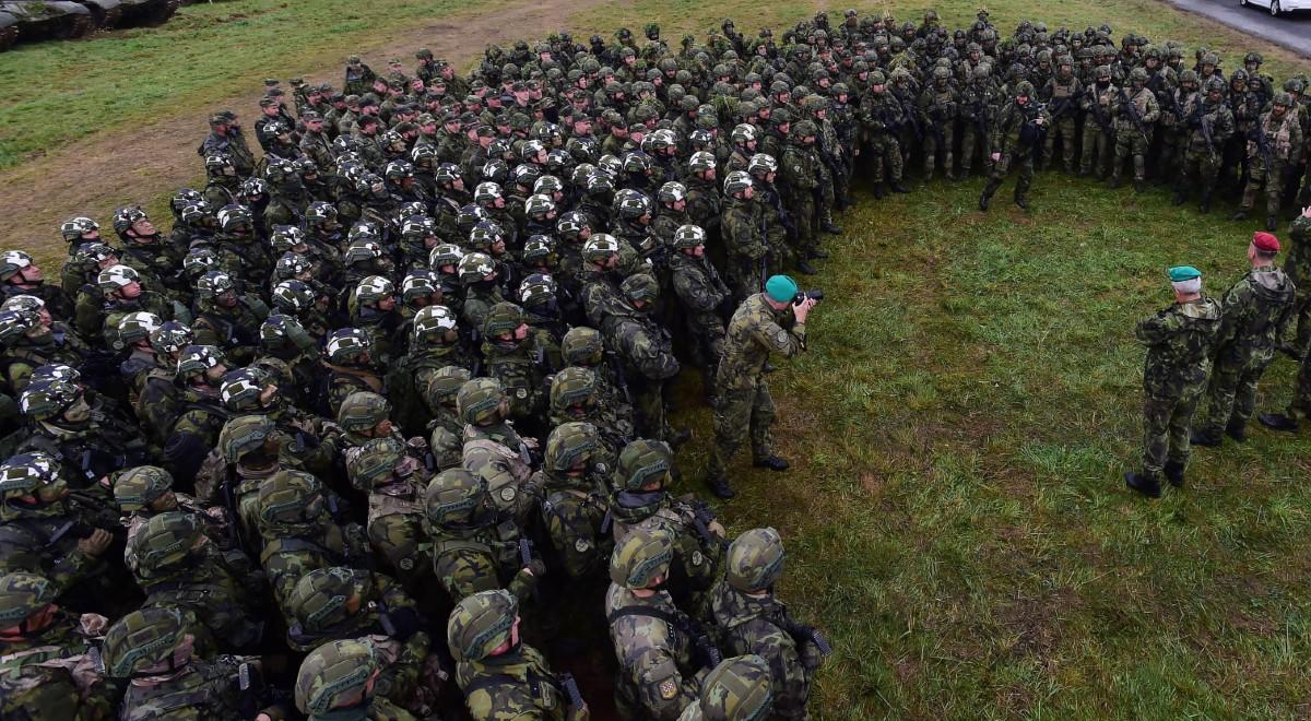 Prezydent Czech oferuje Polsce pomoc. "Nasi żołnierze są gotowi do natychmiastowej dyslokacji"