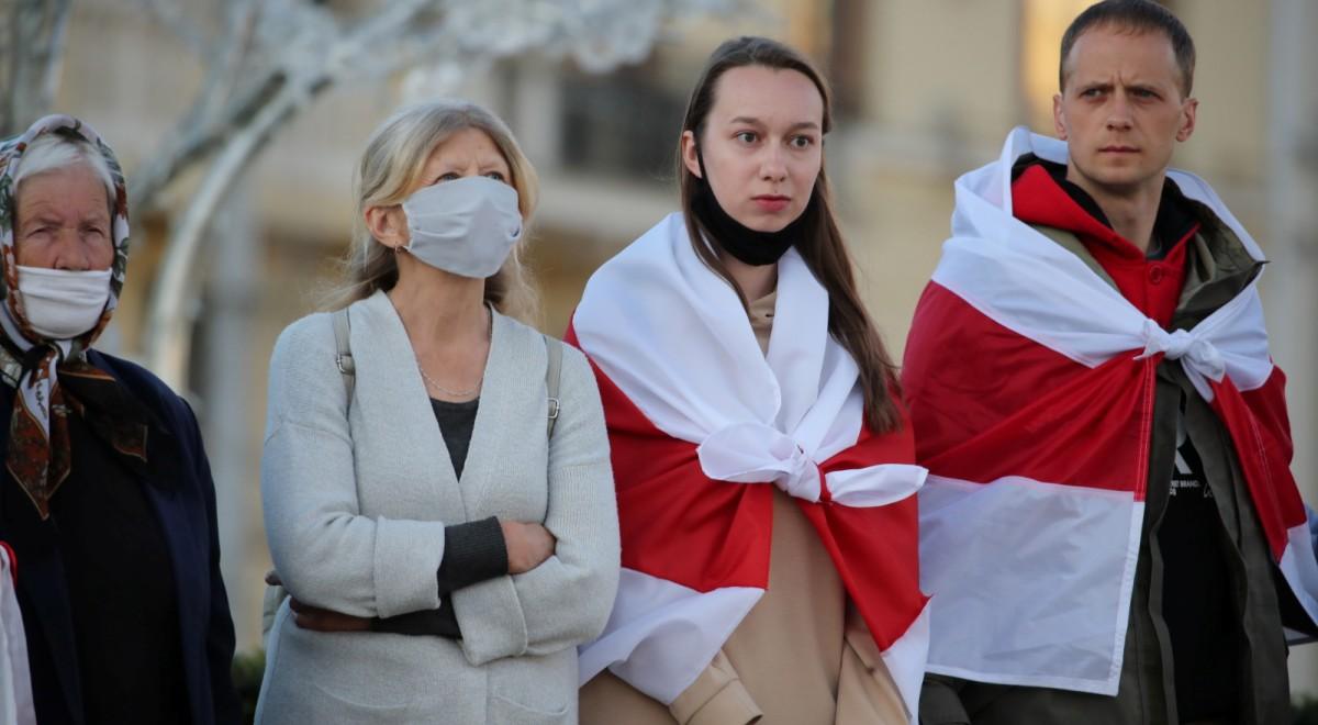 "OMON jest odważniejszy, kiedy na protestach jest mniej osób". Wicedyrektor telewizji Biełsat o sytuacji na Białorusi
