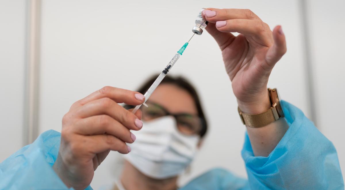 "Żaden podmiot nie może przymuszać do przyjęcia szczepionki". Gubernator Teksasu wydał rozporządzenie