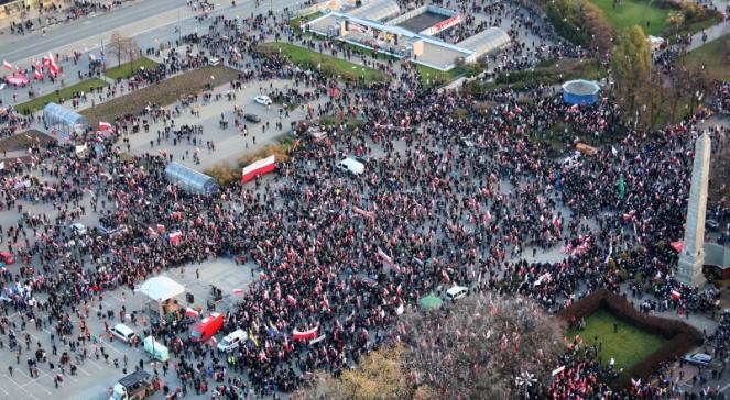 Marsz Niepodległości. Tłumy na ulicach Warszawy