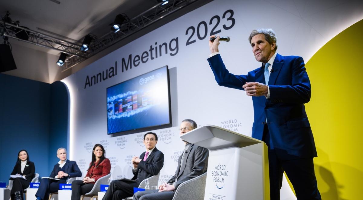 John Kerry w Davos: jeszcze nie przegraliśmy w sprawie klimatu