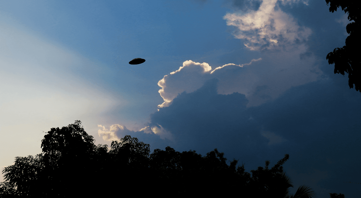 USA ukrywają fragmenty UFO i ciała istot pozaziemskich? Były oficer wywiadu związany z Pentagonem nie ma wątpliwości