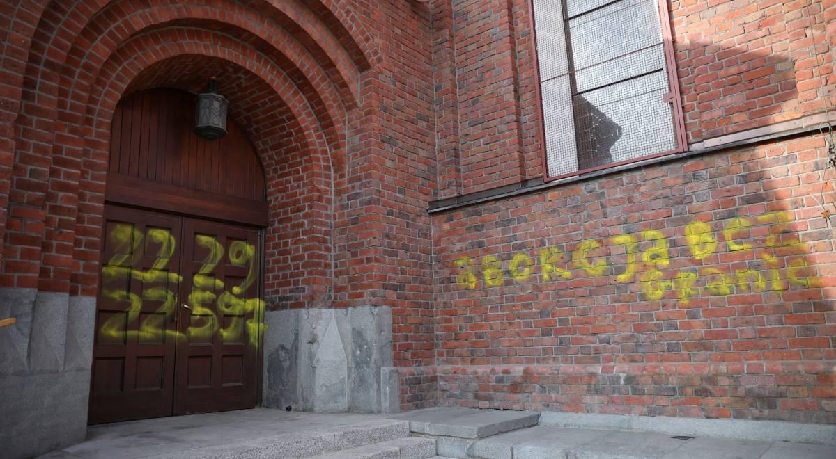 Prof. Ryba o atakach na kościoły: próbuje się nam zafundować samobójstwo kulturowe Europy