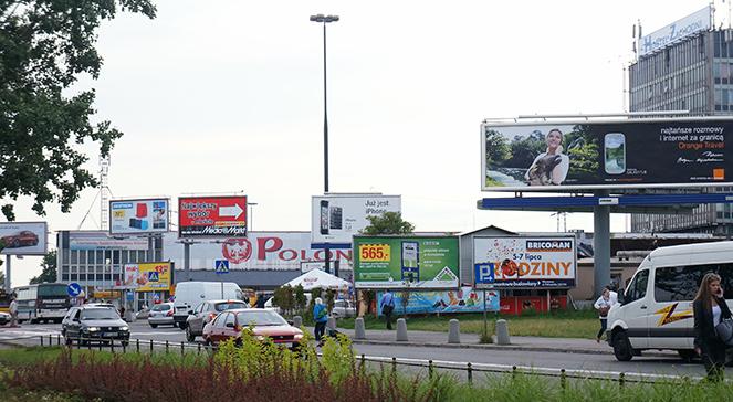 Ponad połowa reklam w polskich...