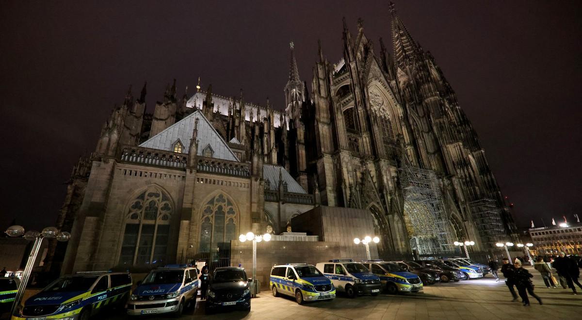Niemcy obawiają się zamachów w sylwestrową noc. Policja zwiększa ochronę katedry w Kolonii
