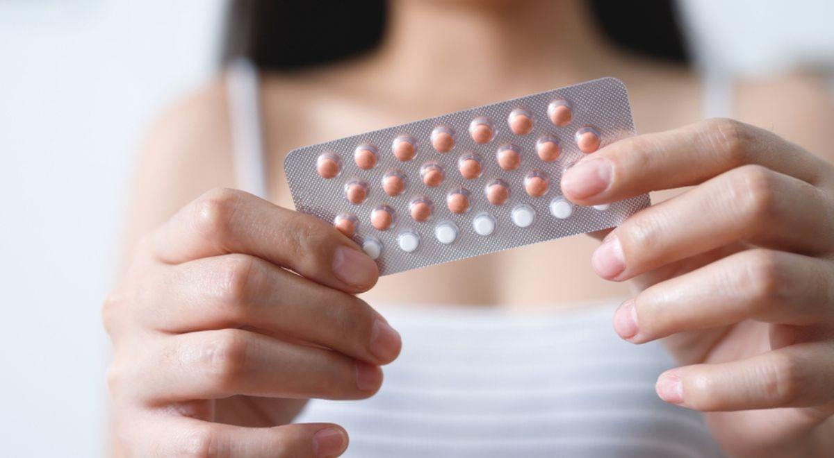 Rządowy projekt dot. antykoncepcji awaryjnej trafił do Sejmu. Jakie zmiany wprowadza?
