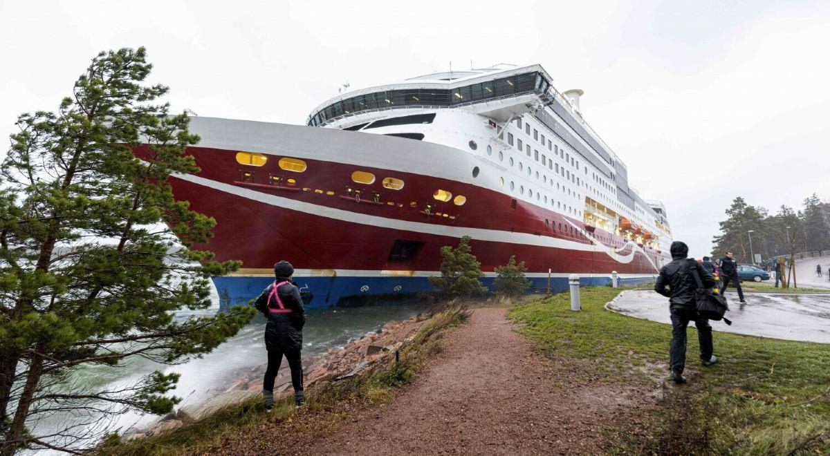 Finlandia: wypadek promu z ponad 400 osobami na pokładzie