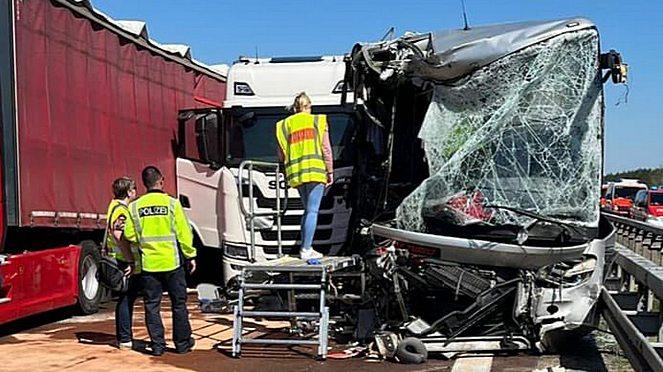 Wypadek polskiego autokaru w Niemczech. Nowe informacje o stanie zdrowia poszkodowanych