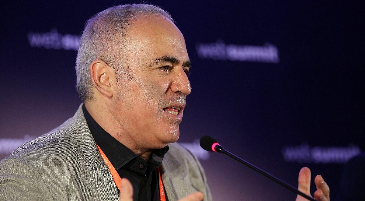 "Zamiast wysyłać Scholza, dostarczcie do Kijowa broń". Kasparow apeluje do władz w Berlinie