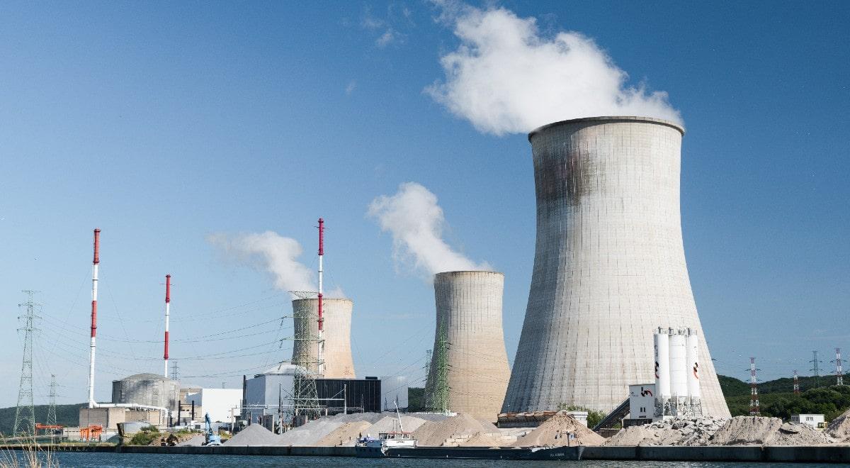 Elektrownie atomowe w Polsce. Minister Moskwa: 70 polskich firm to podwykonawcy w projektach jądrowych na świecie