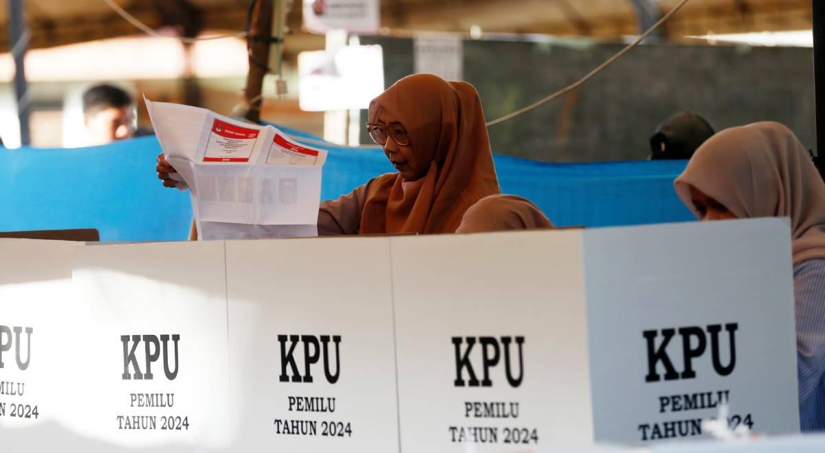 Największe takie wybory na świecie. Kto zostanie prezydentem Indonezji?