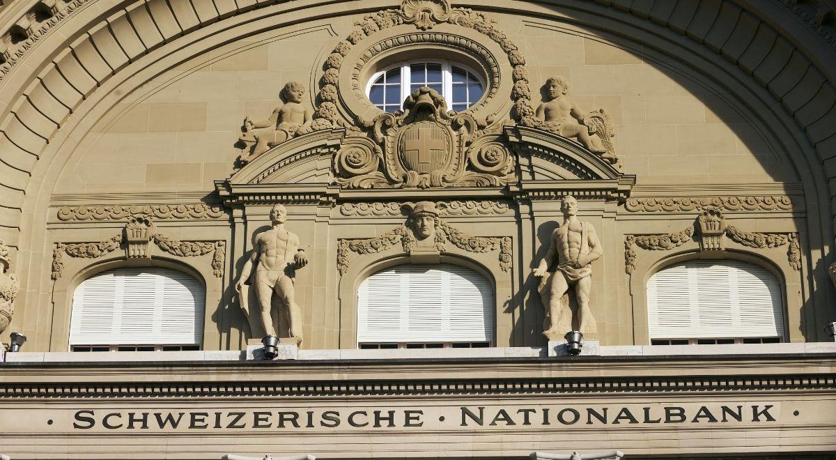 Szwajcarski Bank Narodowy podniósł stopy procentowe. Koniec taniego pieniądza w Europie