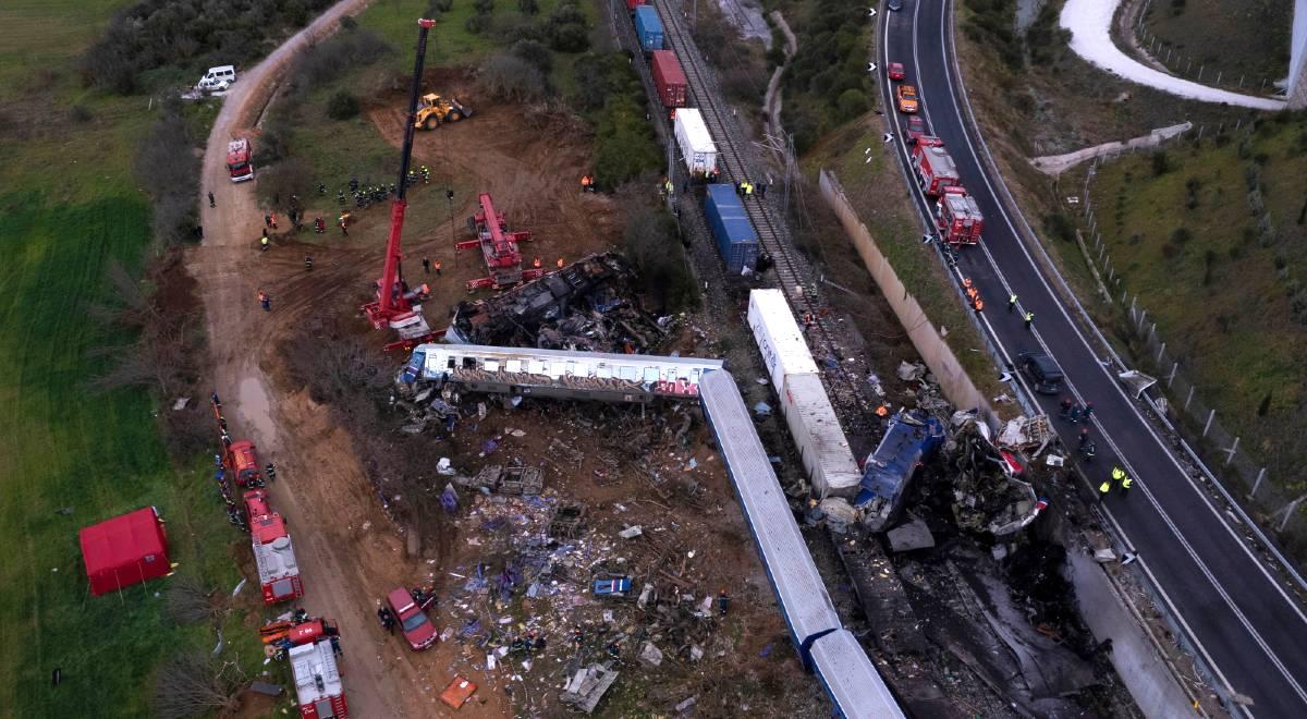 Wzrosła liczba ofiar zderzenia pociągów w Grecji. Co najmniej 36 zabitych i 85 rannych pasażerów