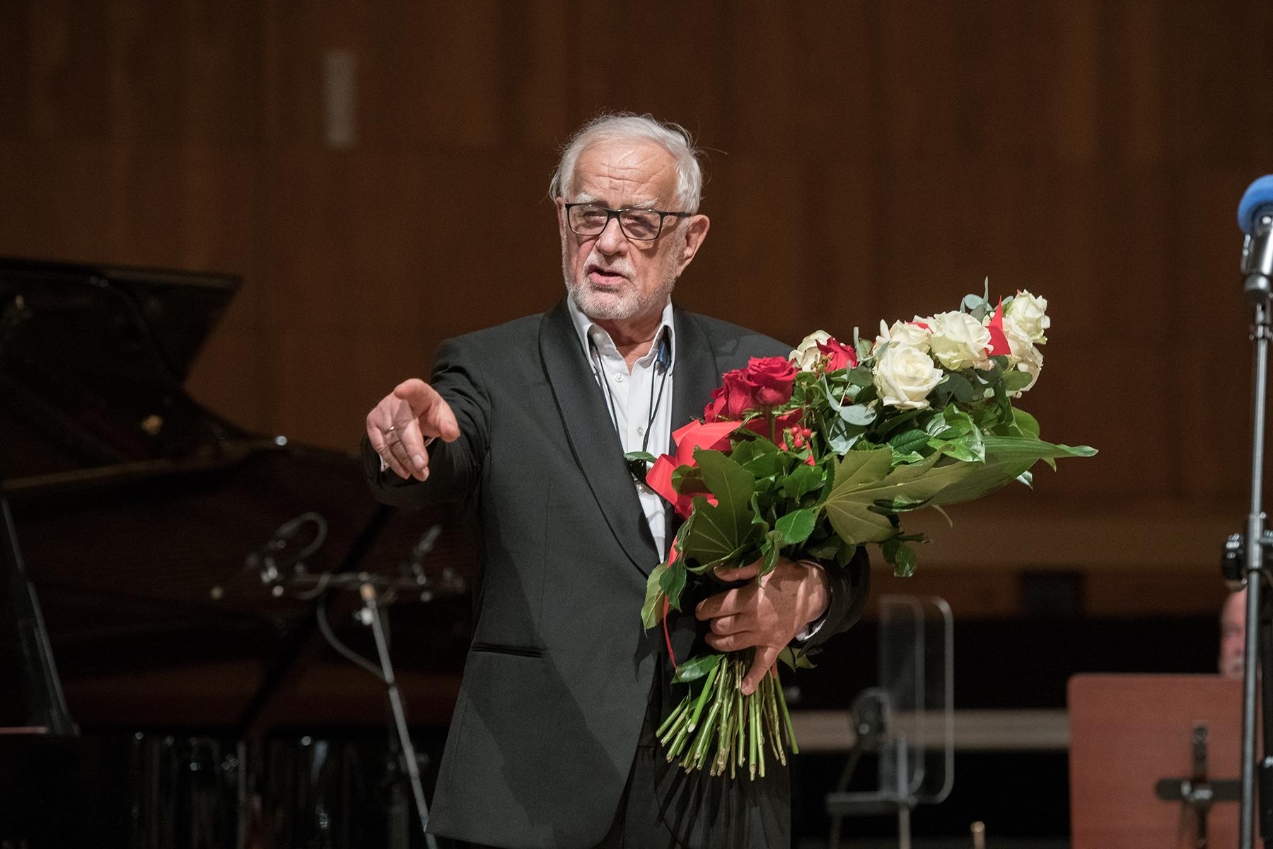 Jan Pietrzak podczas jubileuszowego koncertu 