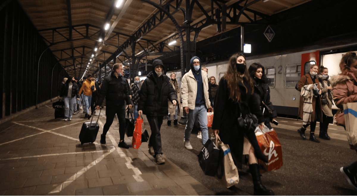 Holendrzy masowo wyjeżdżają do Belgii. Uciekają przed lockdownem
