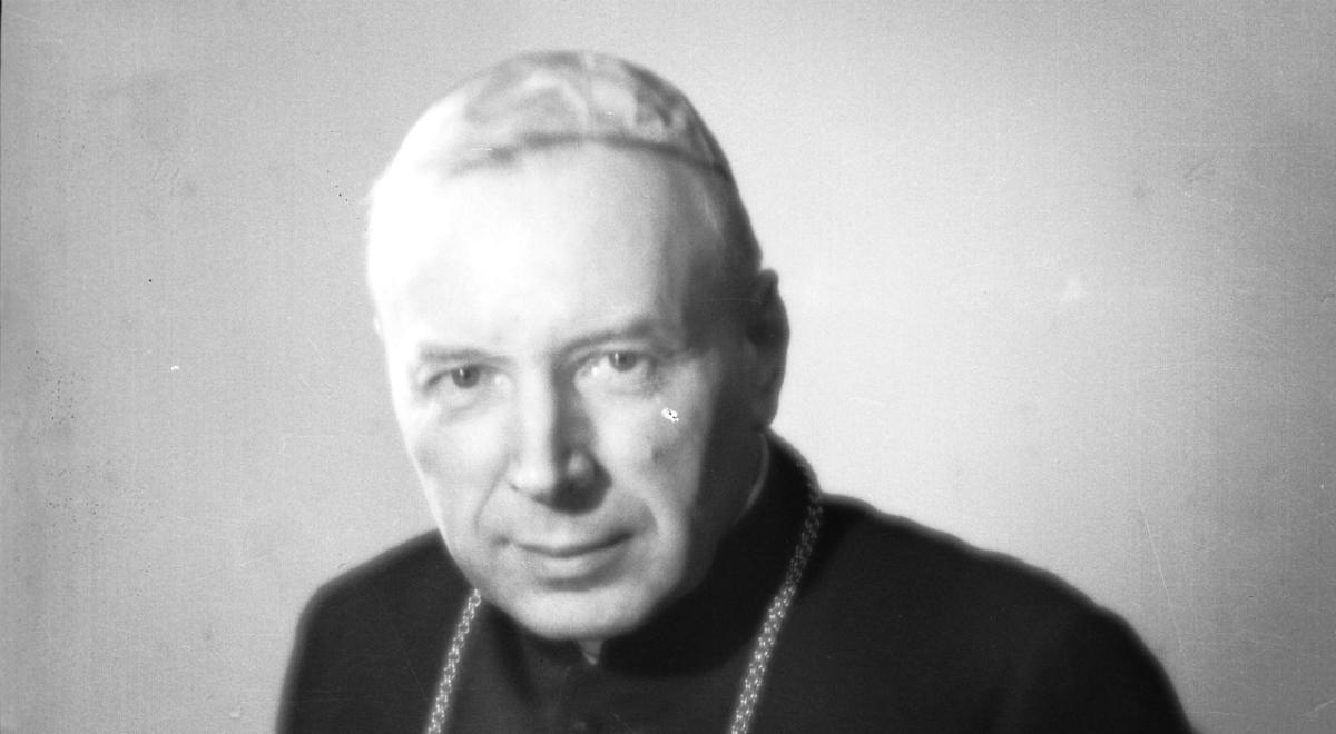 Ostatni dzień wystawy fotografii z pożegnania kardynała Stefana Wyszyńskiego