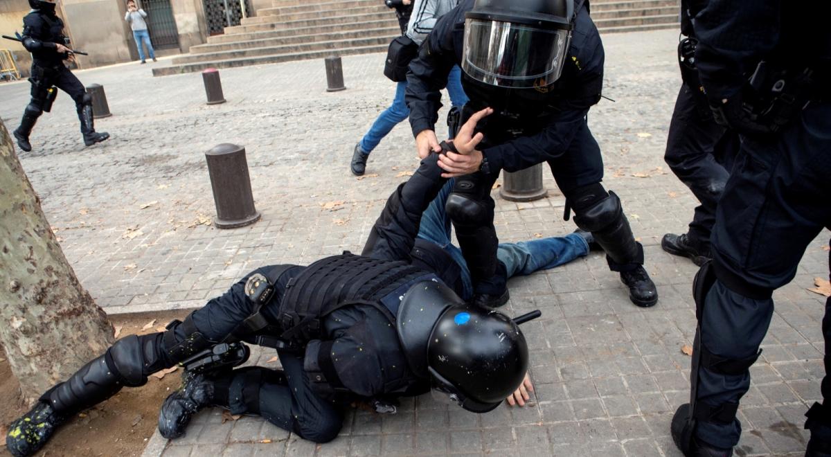 Starcia w Hiszpanii. Kilkadziesiąt osób poszkodowanych, a kilkanaście zatrzymanych