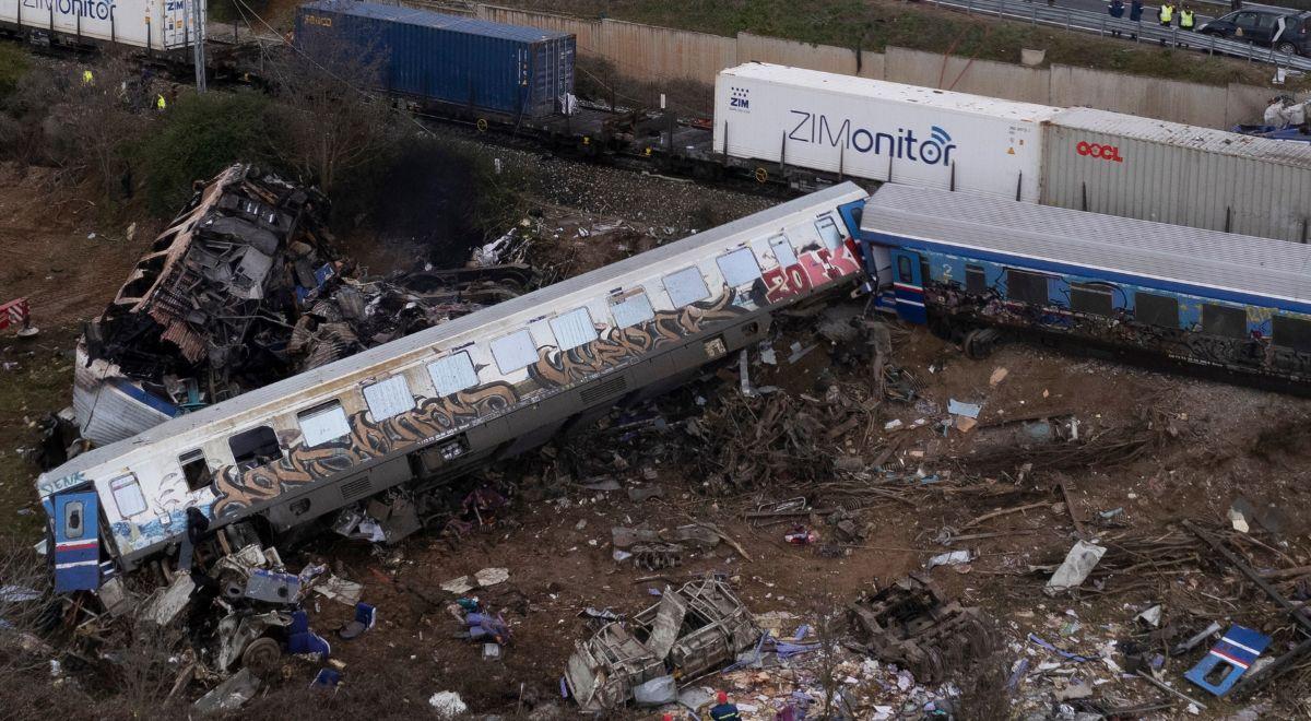 Zderzenie pociągów w Grecji. Minister Adamczyk: Polskie środowisko transportowe i kolejowe łączy się w bólu