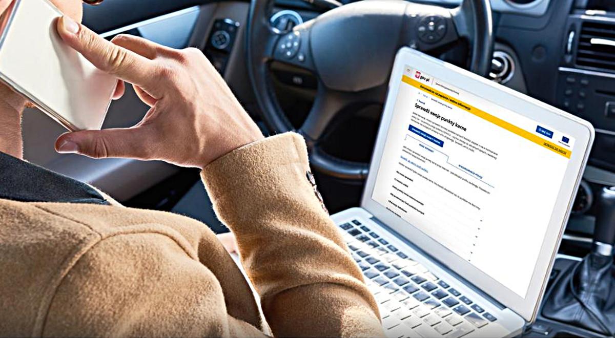Kierowcy chętnie korzystają z e-usług. Najczęściej sprawdzają historię pojazdu i punkty karne