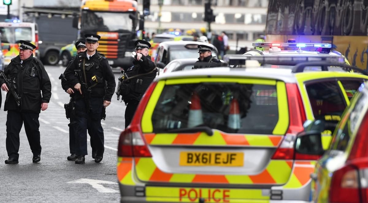 Atak terrorystyczny w centrum Londynu. Policja zna tożsamość napastnika