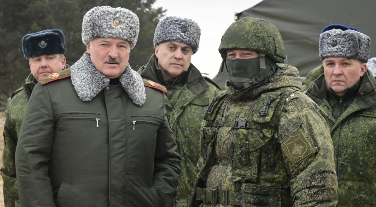 Łukaszenka, wojna i plany Rosji. Łatuszka: on już wie, do czego się przygotowuje, podobnie było przed inwazją w 2022 