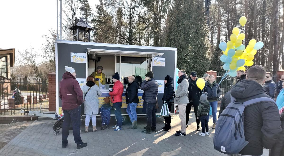 Food truck z pielmieni. Ukrainki biorą (kulinarne) sprawy w swoje ręce [POSŁUCHAJ]