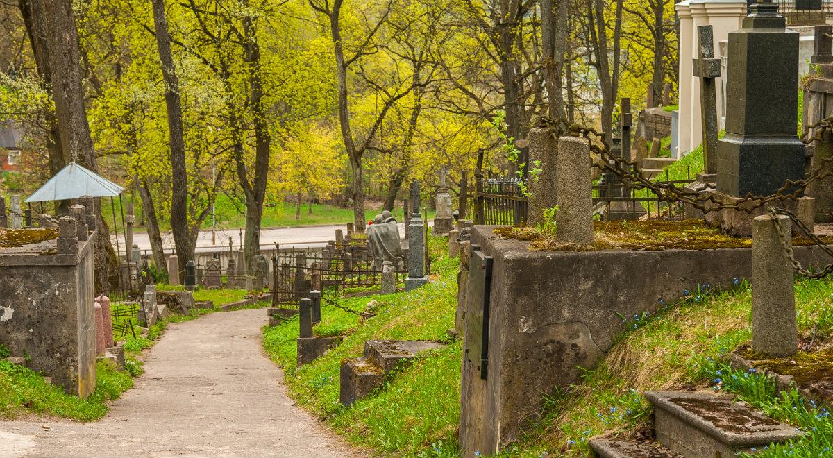 Cmentarz na wileńskiej Rossie doczekał się swojej monografii