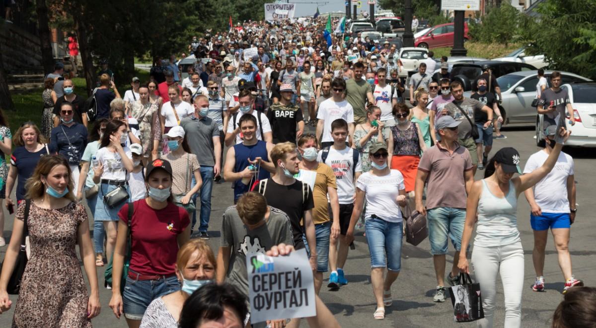 "Chabarowsk wymyka się Putinowi z rąk". Kolejny dzień protestów w obronie aresztowanego gubernatora